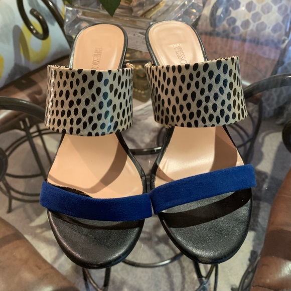 Expressions Shoes - Cute blue, black and white sandals. Gold block heel.